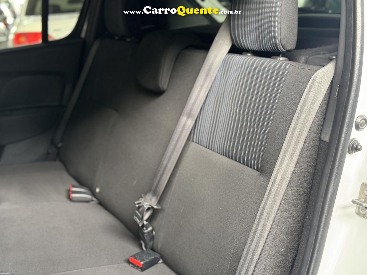 RENAULT   SANDERO LIFE FLEX 1.0 12V 5P MEC.   BRANCO 2021 1.0 FLEX - Loja