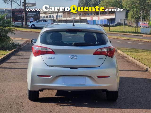 HB20 Comf. 1.0 Flex 12V 2014/2014 Hyundai - Loja