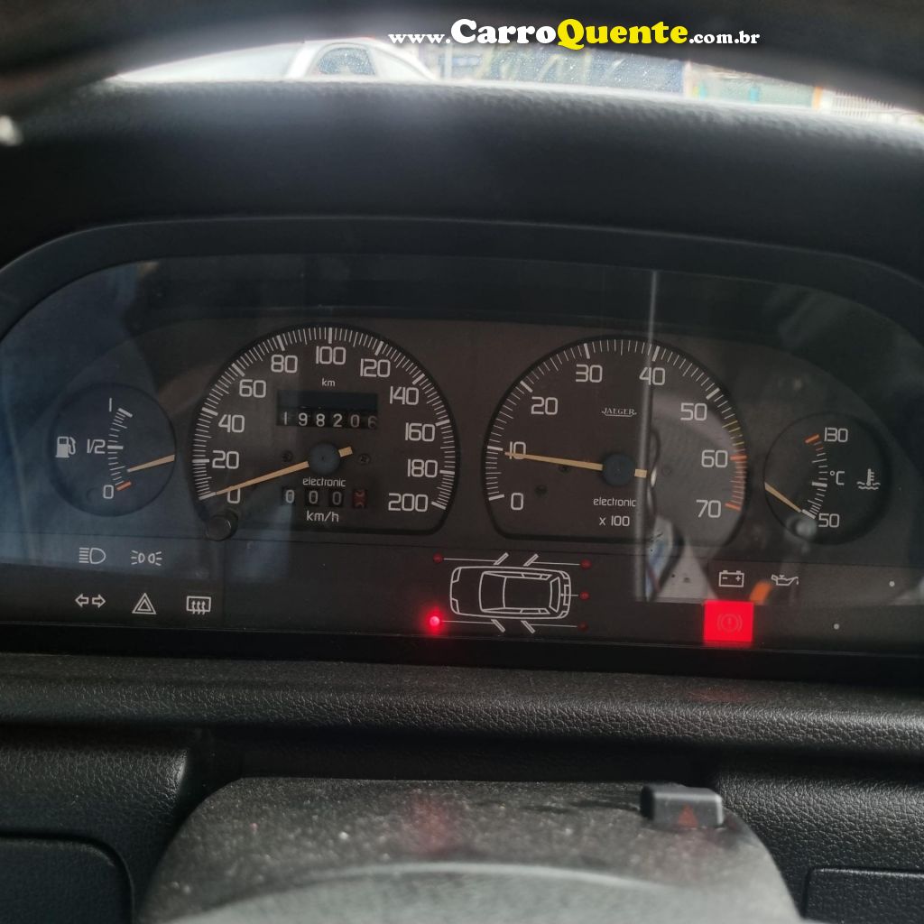 FIAT   UNO 1.6 MPI 2P E 4P   VERMELHO 1996 1.6 GASOLINA - Loja