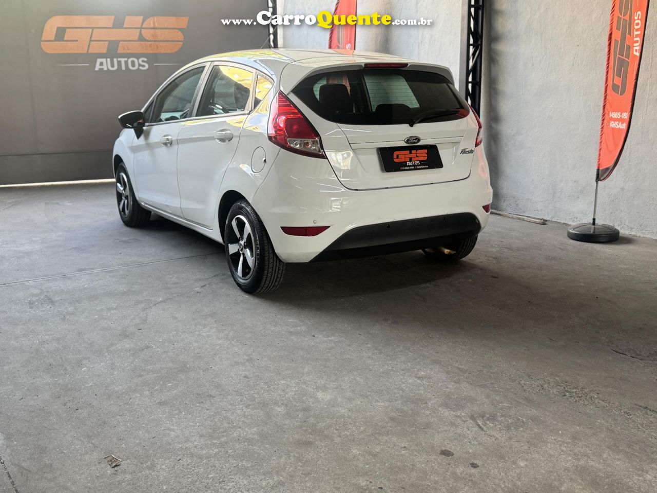 FORD   FIESTA 1.5 16V FLEX MEC. 5P   BRANCO 2014 1.5 FLEX - Loja