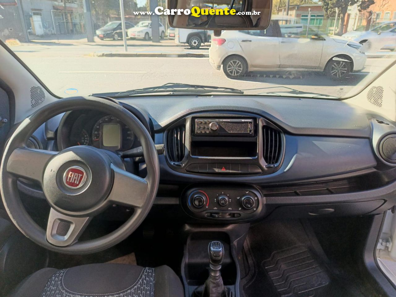 FIAT   UNO ATTRACTIVE 1.0 FIRE FLEX 8V 5P   BRANCO 2021 1.0 FLEX - Loja