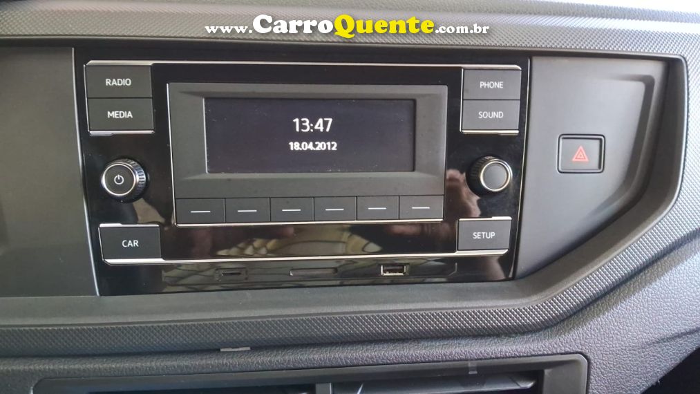Volkswagen POLO 1.0 MPI TRACK MANUAL - Loja