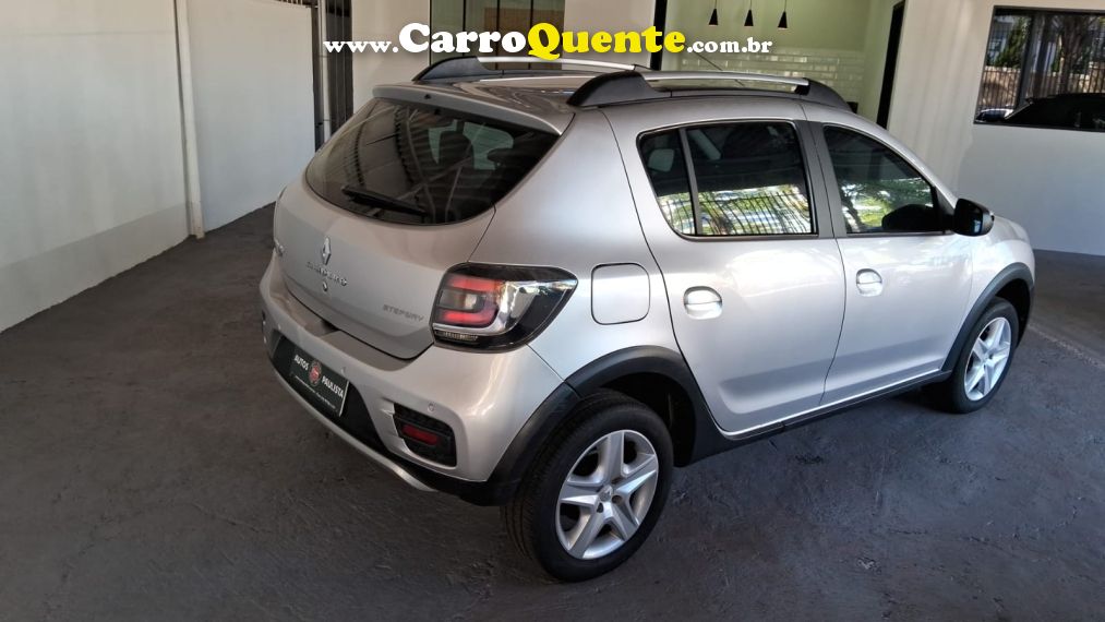 Renault SANDERO 1.6 16V SCE FLEX STEPWAY DYNAMIQUE EASY-R - Loja