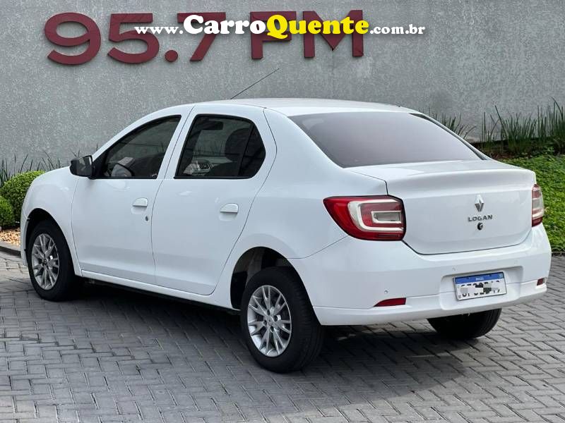 LOGAN Zen Flex 1.0 12V 4p Mec. 2023/2023 Renault - Loja