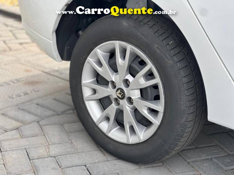 LOGAN Zen Flex 1.0 12V 4p Mec. 2023/2023 Renault - Loja