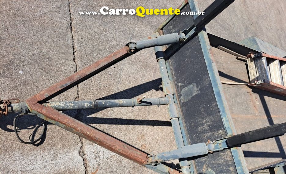Outros Carreta Semi Reboque 2 eixos - Loja