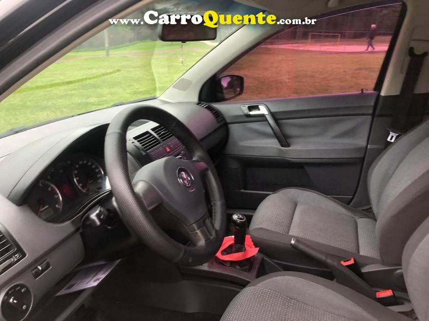 Volkswagen POLO 1.6 MI SPORTLINE 8V FLEX 4P MANUAL - Loja