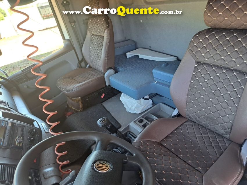 Volkswagen 24250 24-250 E Constellation 3-Eixos - Loja