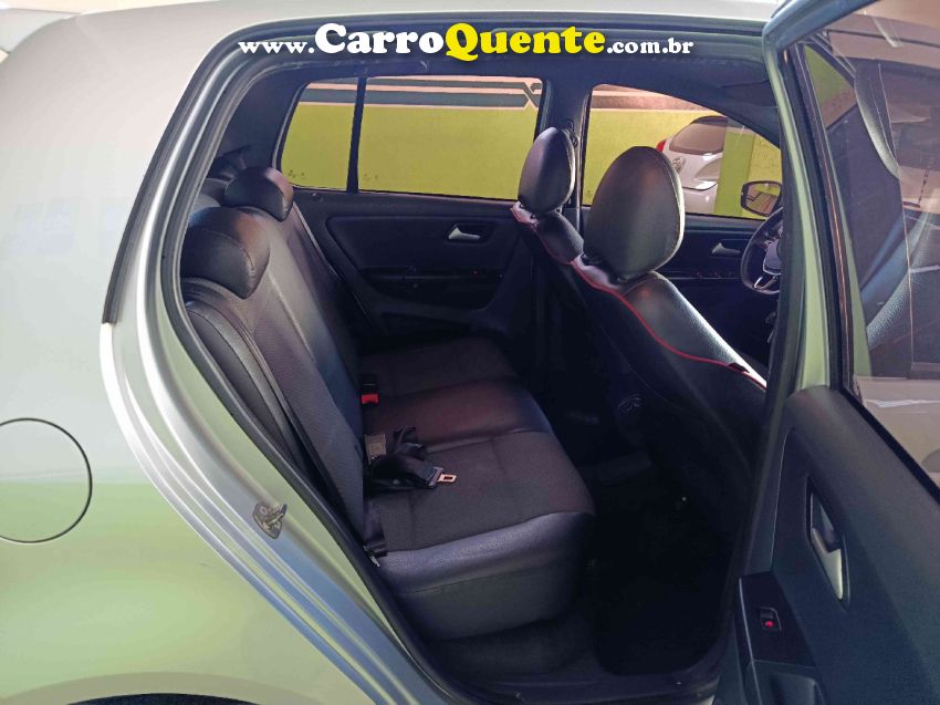 Volkswagen FOX 1.6 MI ROCK IN RIO 8V FLEX 4P MANUAL - Loja