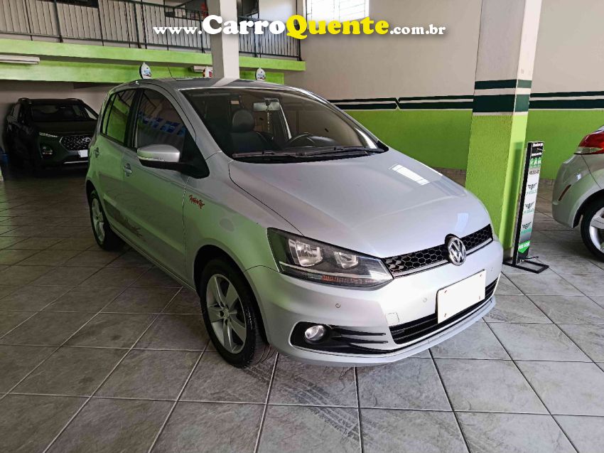 Volkswagen FOX 1.6 MI ROCK IN RIO 8V FLEX 4P MANUAL - Loja