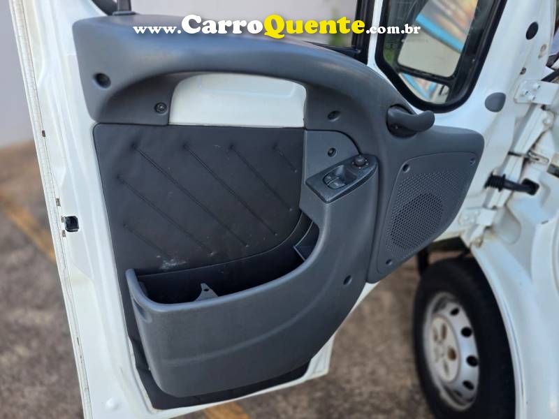 Ducato Cargo Curto 2.3 ME Diesel 2014/2014 Fiat - Loja