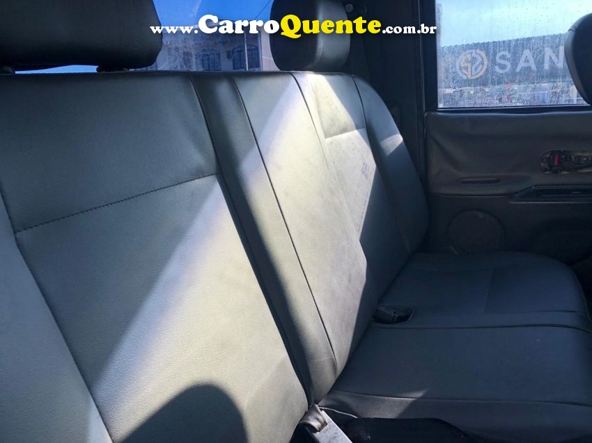 Mitsubishi L200 2.5 GL 4X4 CD 8V TURBO DIESEL 4P MANUAL - Loja