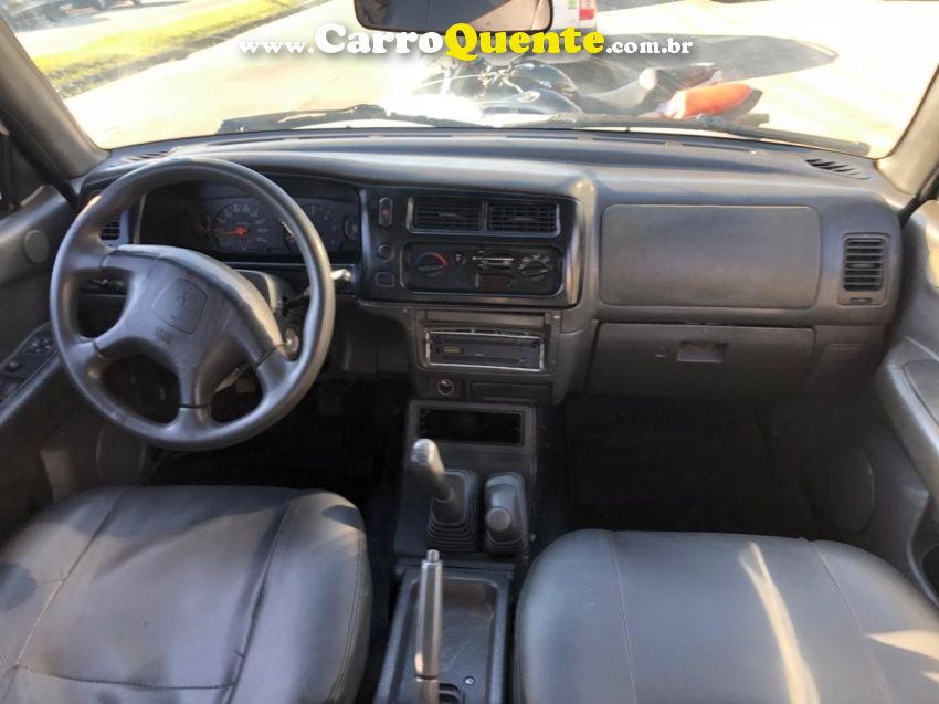 Mitsubishi L200 2.5 GL 4X4 CD 8V TURBO DIESEL 4P MANUAL - Loja