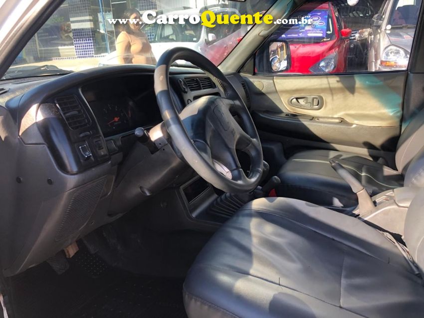 Mitsubishi L200 2.5 GL 4X4 CD 8V TURBO DIESEL 4P MANUAL - Loja