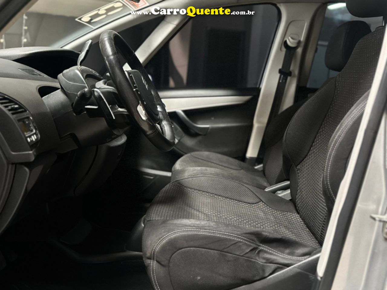 CITROËN   GRAND C4 PICASSO 2.0 16V 143CV AUT   PRATA 2014 2.0 GASOLINA - Loja