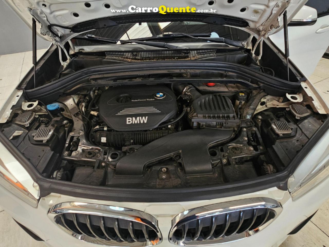 BMW   X1 SDRIVE 20I 2.02.0 TB ACTI.FLEX AUT.   BRANCO 2017 2.0 FLEX - Loja