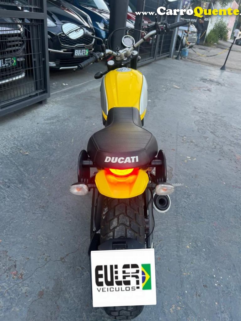 DUCATI   SCRAMBLER ICON 800CC   AMARELO 2016 800cc GASOLINA - Loja