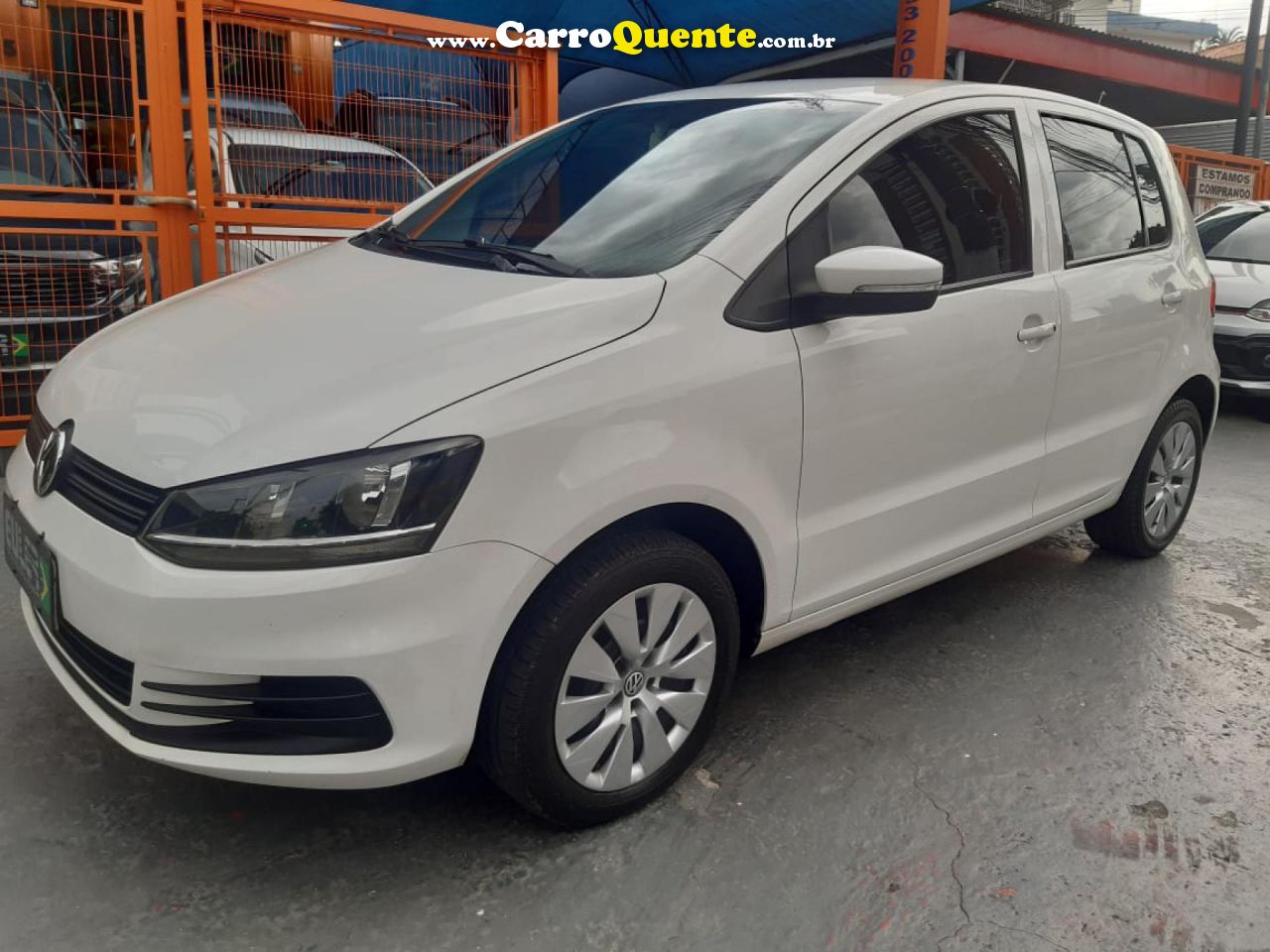 VOLKSWAGEN   FOX TRENDLINE 1.0 FLEX 8V 5P   BRANCO 2015 1.0 FLEX - Loja