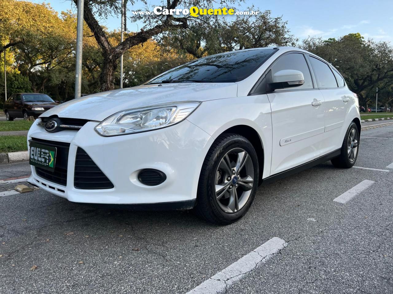 FORD   FOCUS 1.6 SSESE PLUS FLEX 8V16V  5P   BRANCO 2015 1.6 FLEX - Loja