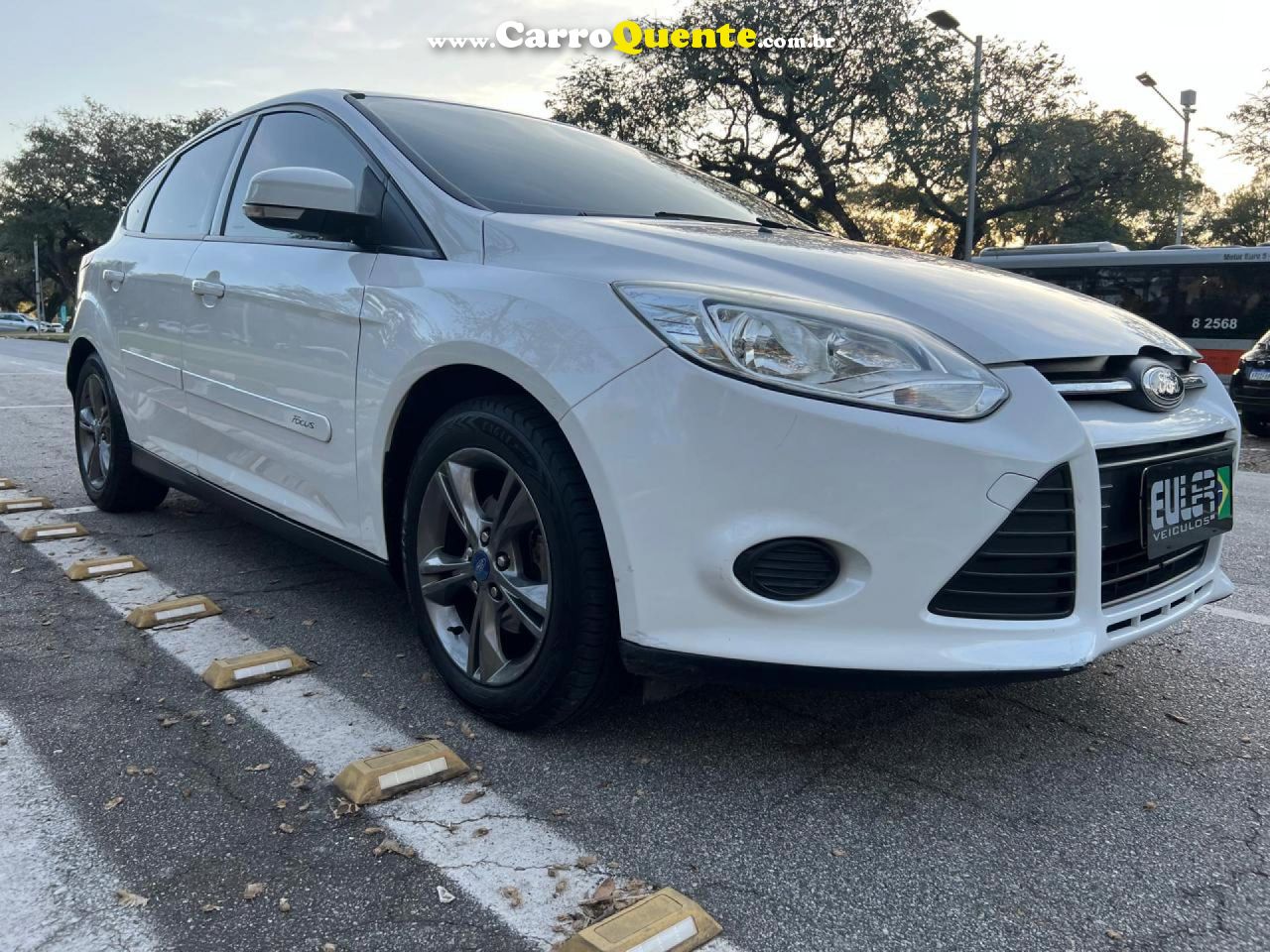 FORD   FOCUS 1.6 SSESE PLUS FLEX 8V16V  5P   BRANCO 2015 1.6 FLEX - Loja