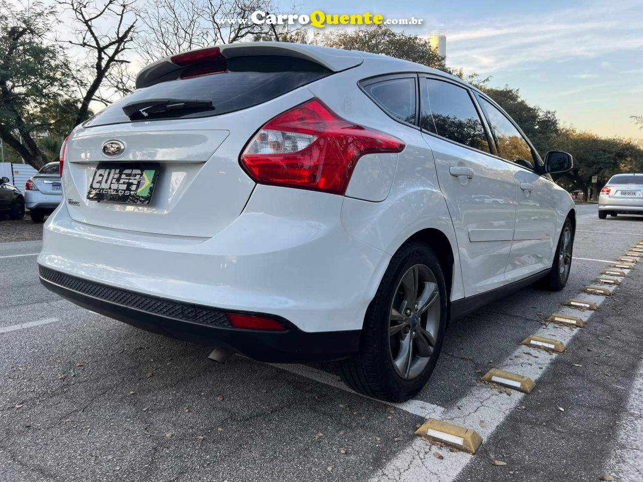 FORD   FOCUS 1.6 SSESE PLUS FLEX 8V16V  5P   BRANCO 2015 1.6 FLEX - Loja
