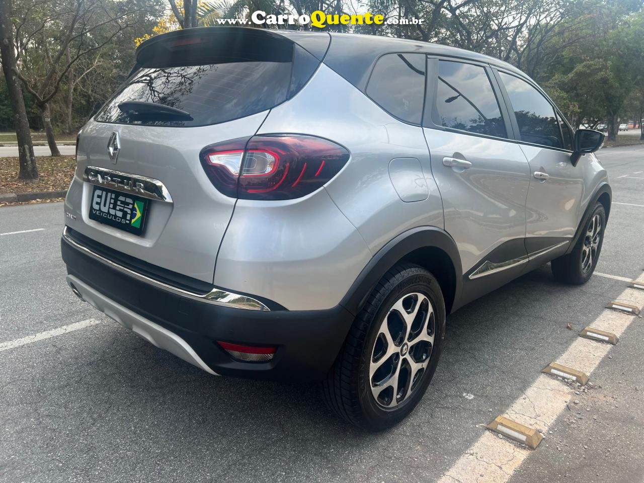 RENAULT   CAPTUR INTENSE 1.6 16V FLEX 5P AUT.   PRATA 2019 1.6 FLEX - Loja