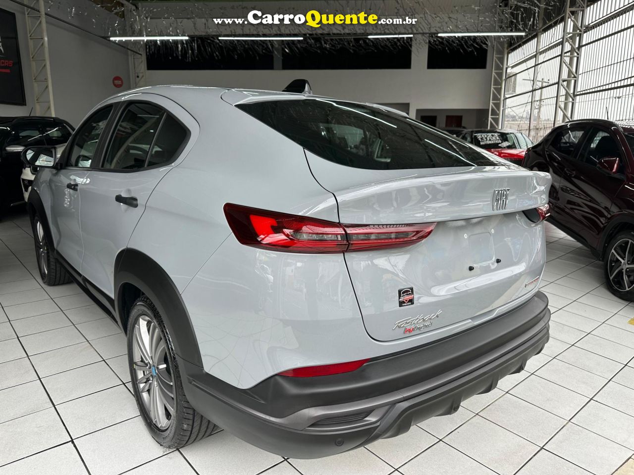 FIAT   FASTBACK 1.0 200 TURBO FLEX AUT   CINZA 2026 1.0 FLEX - Loja