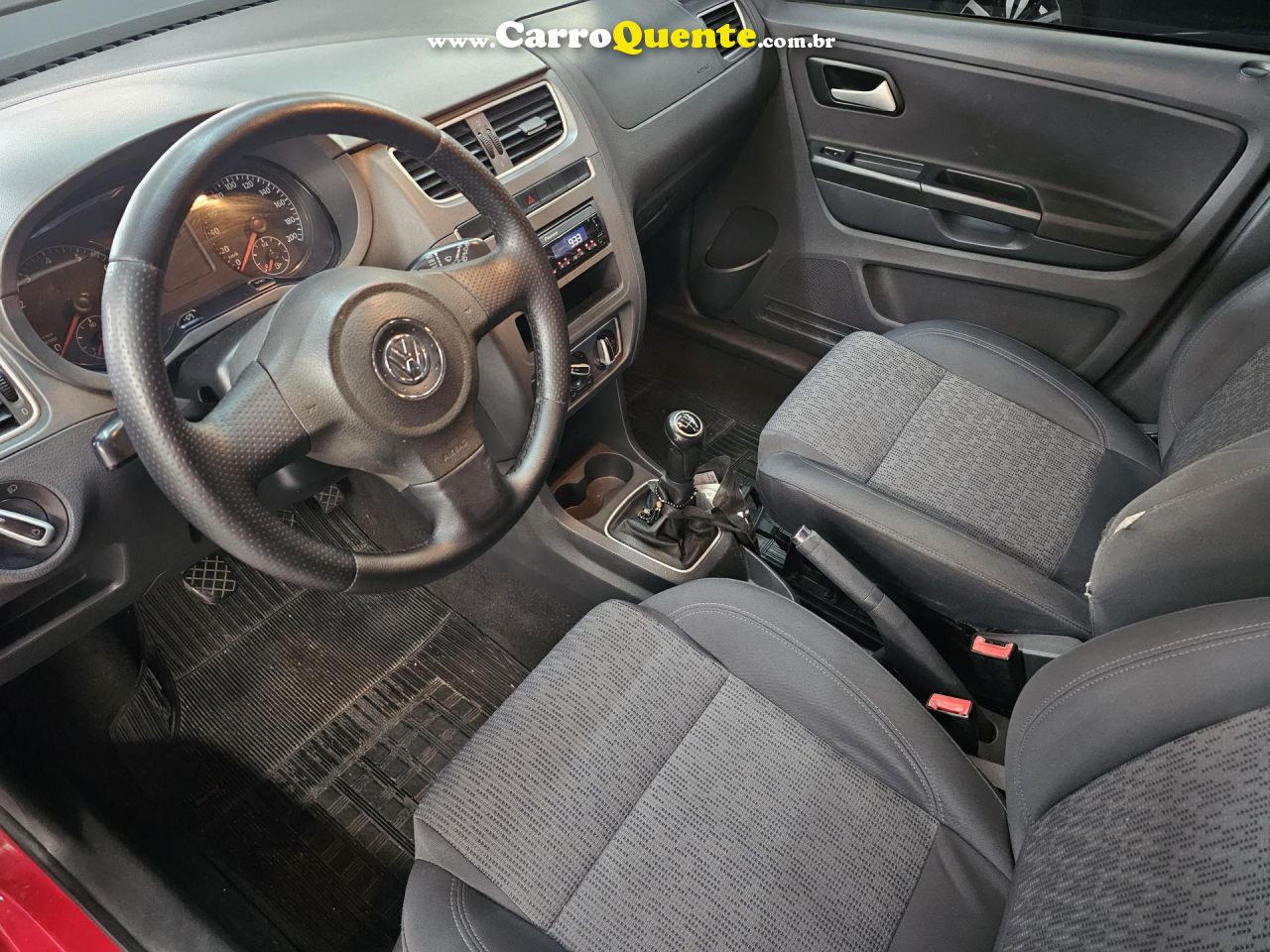 VOLKSWAGEN   FOX 1.0 MI TOTAL FLEX 8V 5P   VERMELHO 2014 1.0 FLEX - Loja