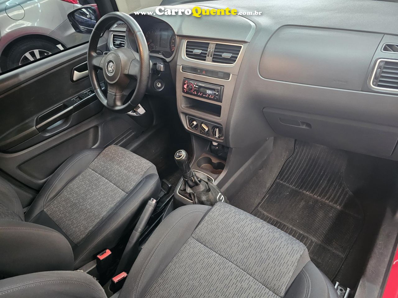 VOLKSWAGEN   FOX 1.0 MI TOTAL FLEX 8V 5P   VERMELHO 2014 1.0 FLEX - Loja