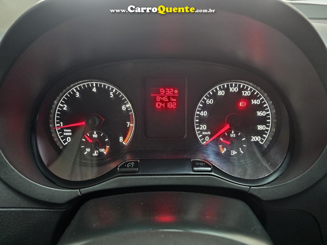 VOLKSWAGEN   FOX 1.0 MI TOTAL FLEX 8V 5P   VERMELHO 2014 1.0 FLEX - Loja