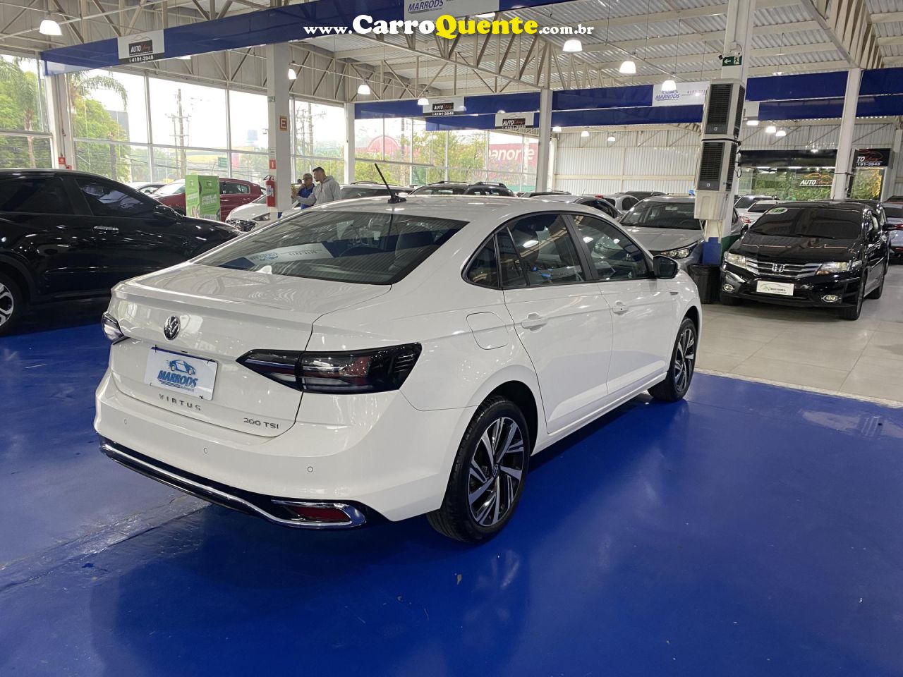 VOLKSWAGEN   VIRTUS HIGHLINE 200 TSI 1.0 FLEX 12V AUT   BRANCO 2023 1.0 FLEX - Loja
