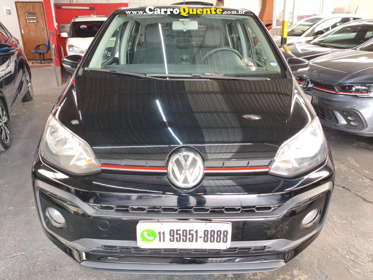 VOLKSWAGEN   UP! CONNECT 1.0 TSI TOTAL FLEX 12V 5P   PRETO 2020 1.0 FLEX - Loja