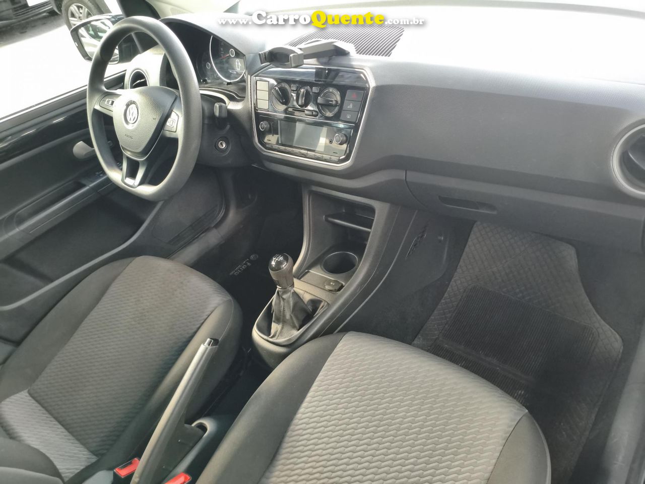 VOLKSWAGEN   UP! CONNECT 1.0 TSI TOTAL FLEX 12V 5P   PRETO 2020 1.0 FLEX - Loja