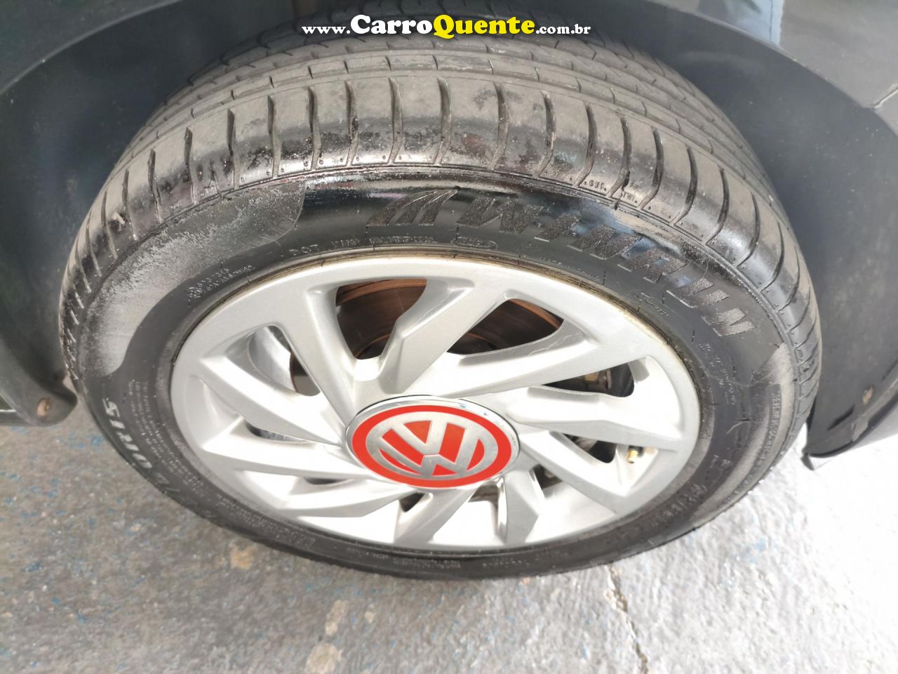 VOLKSWAGEN   UP! CONNECT 1.0 TSI TOTAL FLEX 12V 5P   PRETO 2020 1.0 FLEX - Loja