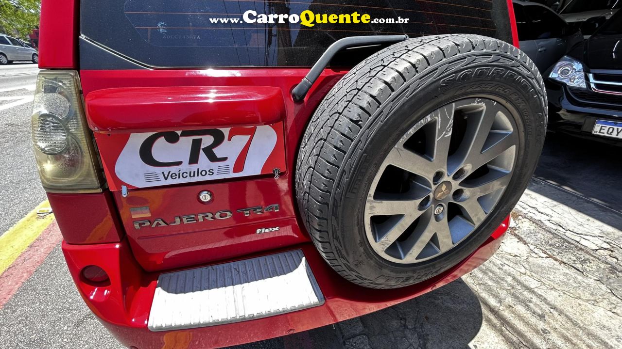 MITSUBISHI   PAJERO TR4 2.0 FLEX 16V 4X2 AUT.   VERMELHO 2013 2.0 FLEX - Loja