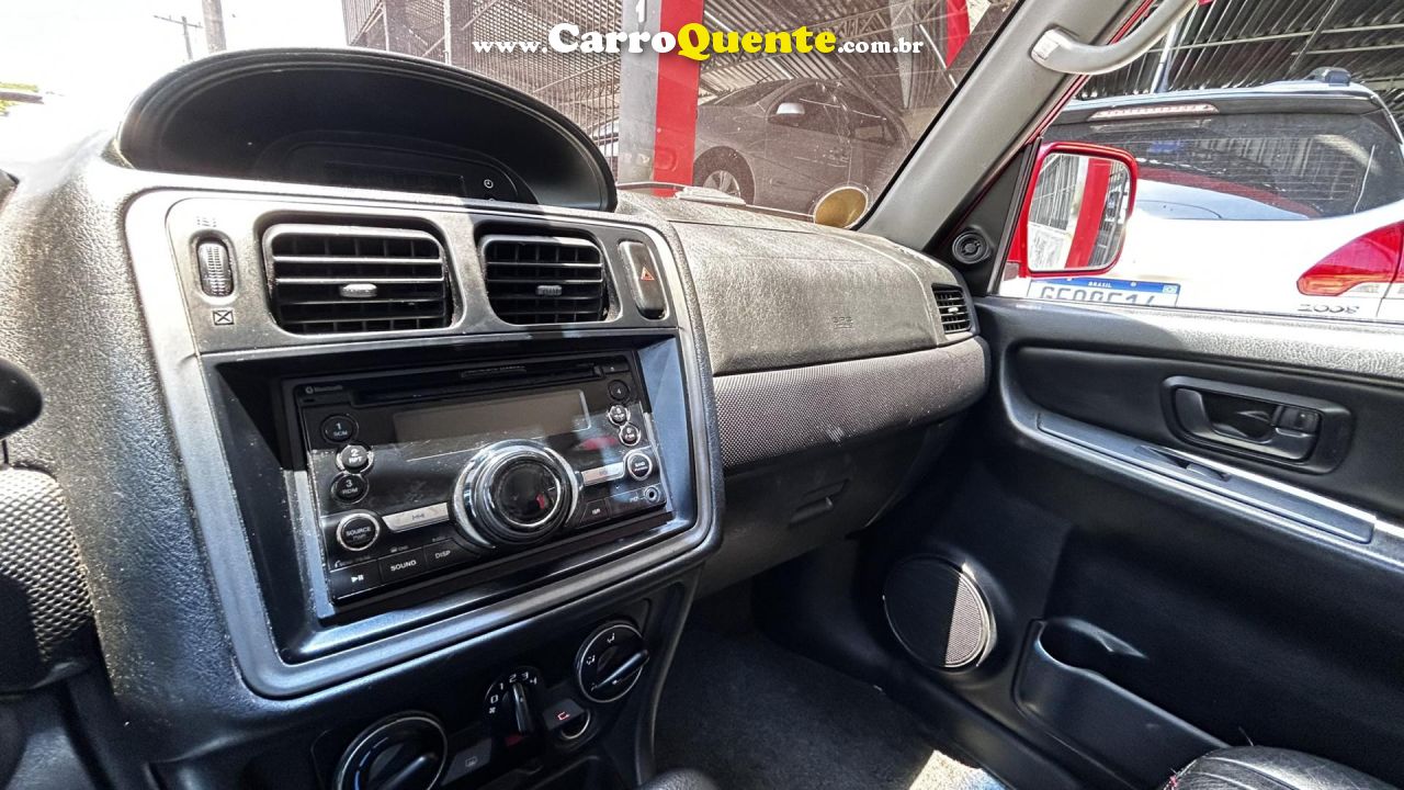 MITSUBISHI   PAJERO TR4 2.0 FLEX 16V 4X2 AUT.   VERMELHO 2013 2.0 FLEX - Loja
