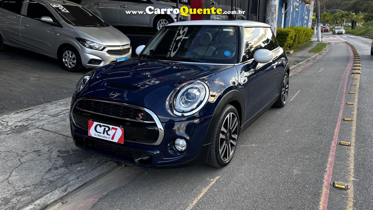 MINI   COOPER S 2.0 TURBO 16V 3P AUT.   AZUL 2019 2.0 GASOLINA - Loja