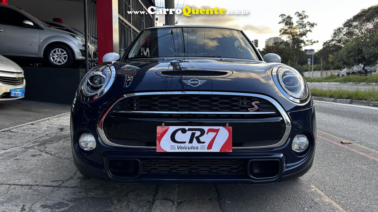 MINI   COOPER S 2.0 TURBO 16V 3P AUT.   AZUL 2019 2.0 GASOLINA - Loja