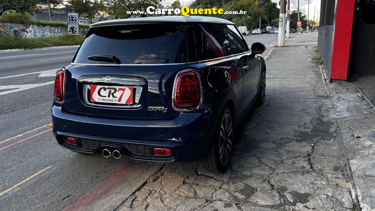 MINI   COOPER S 2.0 TURBO 16V 3P AUT.   AZUL 2019 2.0 GASOLINA - Loja