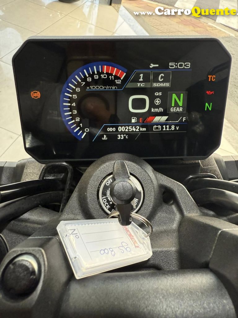 SUZUKI   GSX-8 S   PRETO 2025 800 GASOLINA - Loja