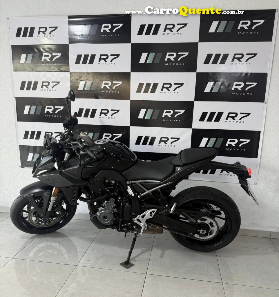 SUZUKI   GSX-8 S   PRETO 2025 800 GASOLINA - Loja