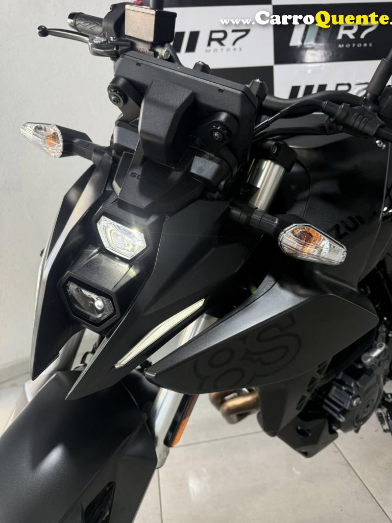 SUZUKI   GSX-8 S   PRETO 2025 800 GASOLINA - Loja