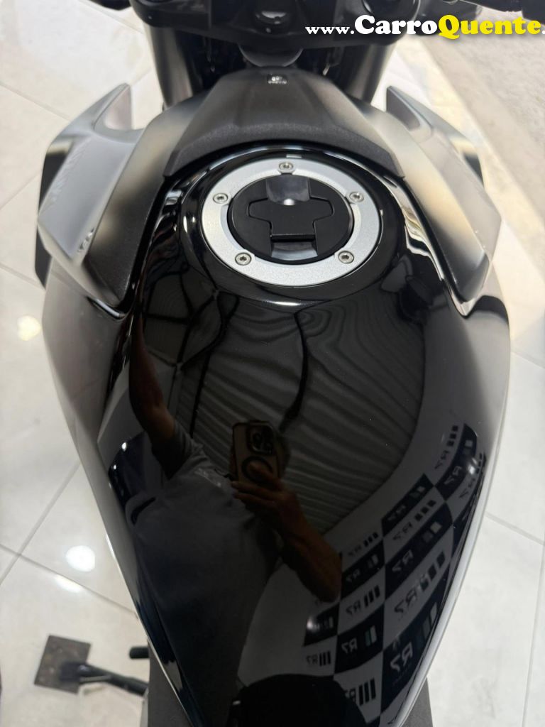 SUZUKI   GSX-8 S   PRETO 2025 800 GASOLINA - Loja