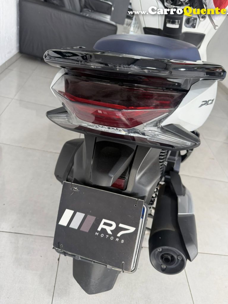 HONDA   PCX 150 SPORT   BRANCO 2022 150 GASOLINA - Loja
