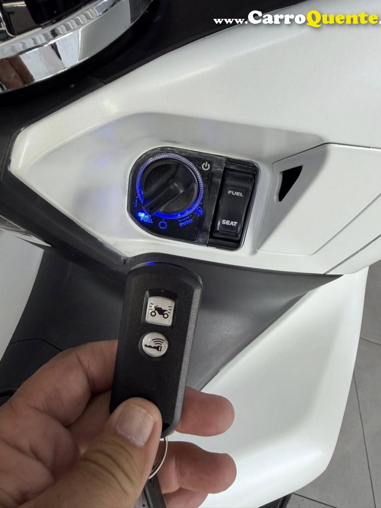 HONDA   PCX 150 SPORT   BRANCO 2022 150 GASOLINA - Loja