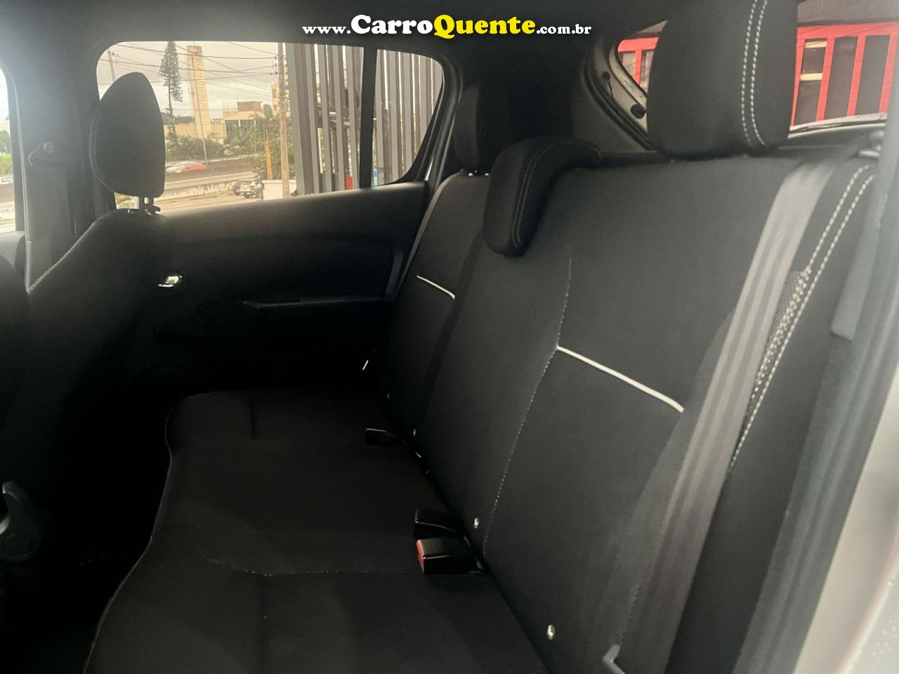 RENAULT   SANDERO ZEN FLEX 1.6 16V 5P MEC.   PRATA 2020 1.6 FLEX - Loja