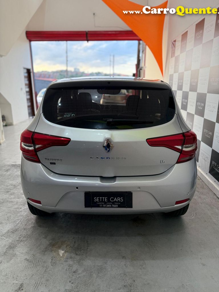 RENAULT   SANDERO ZEN FLEX 1.6 16V 5P MEC.   PRATA 2020 1.6 FLEX - Loja