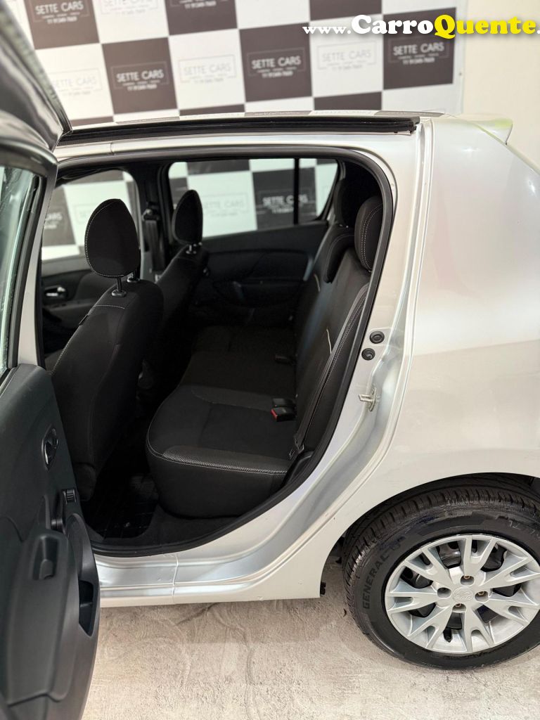 RENAULT   SANDERO ZEN FLEX 1.6 16V 5P MEC.   PRATA 2020 1.6 FLEX - Loja