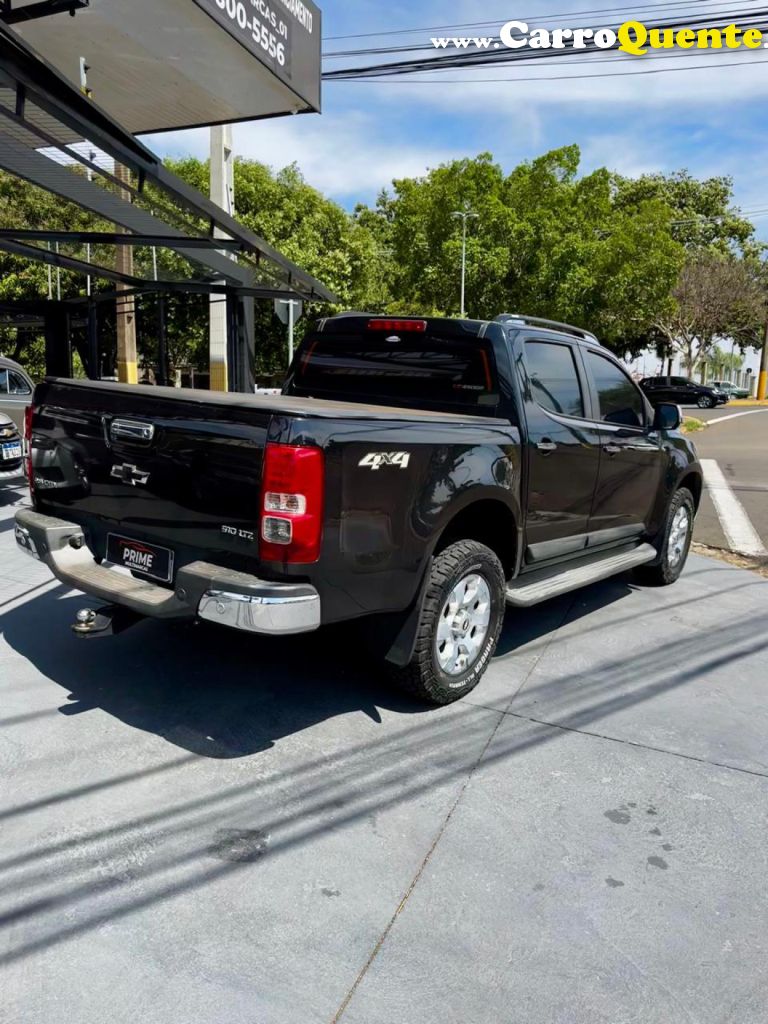CHEVROLET   S10 PICK-UP LTZ 2.8 TDI 4X4 CD DIES.AUT   PRETO 2014 2.8 GASOLINA - Loja