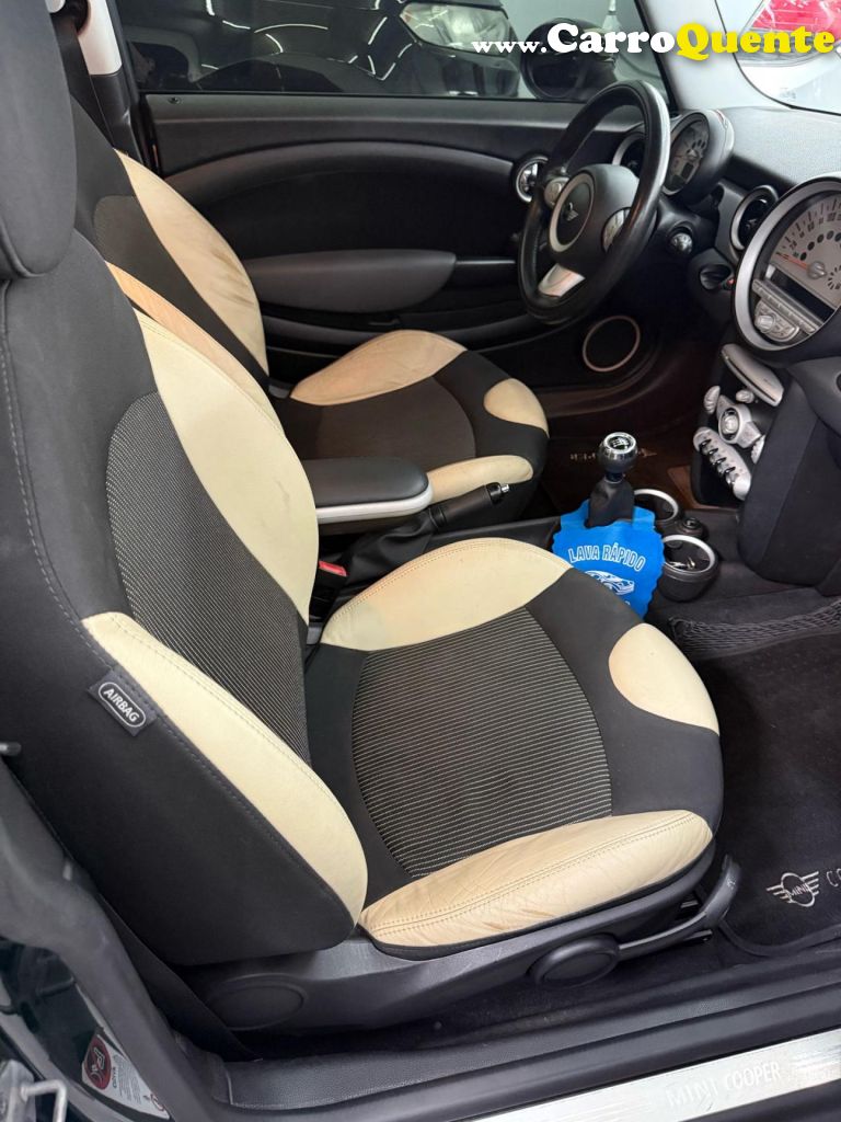 MINI   COOPER S 1.6 AUT.   VERDE 2010 1.6 GASOLINA - Loja